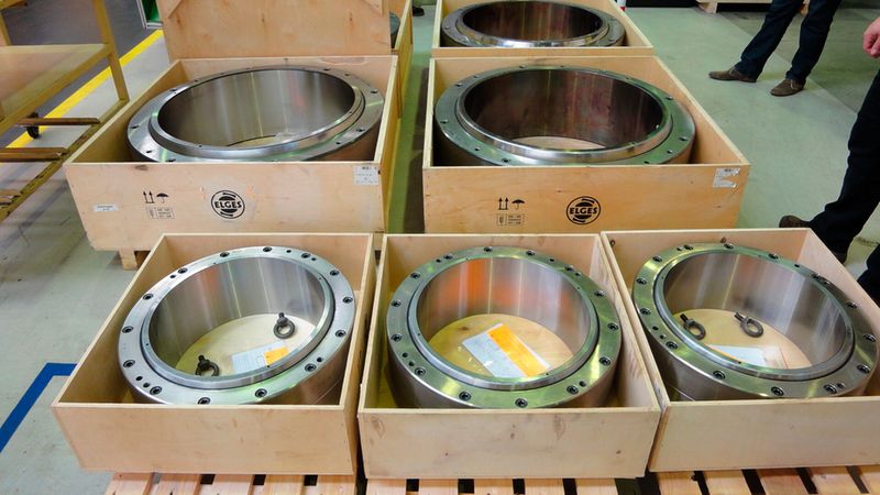 Lever arm bearings remanufactured | Schaeffler medias